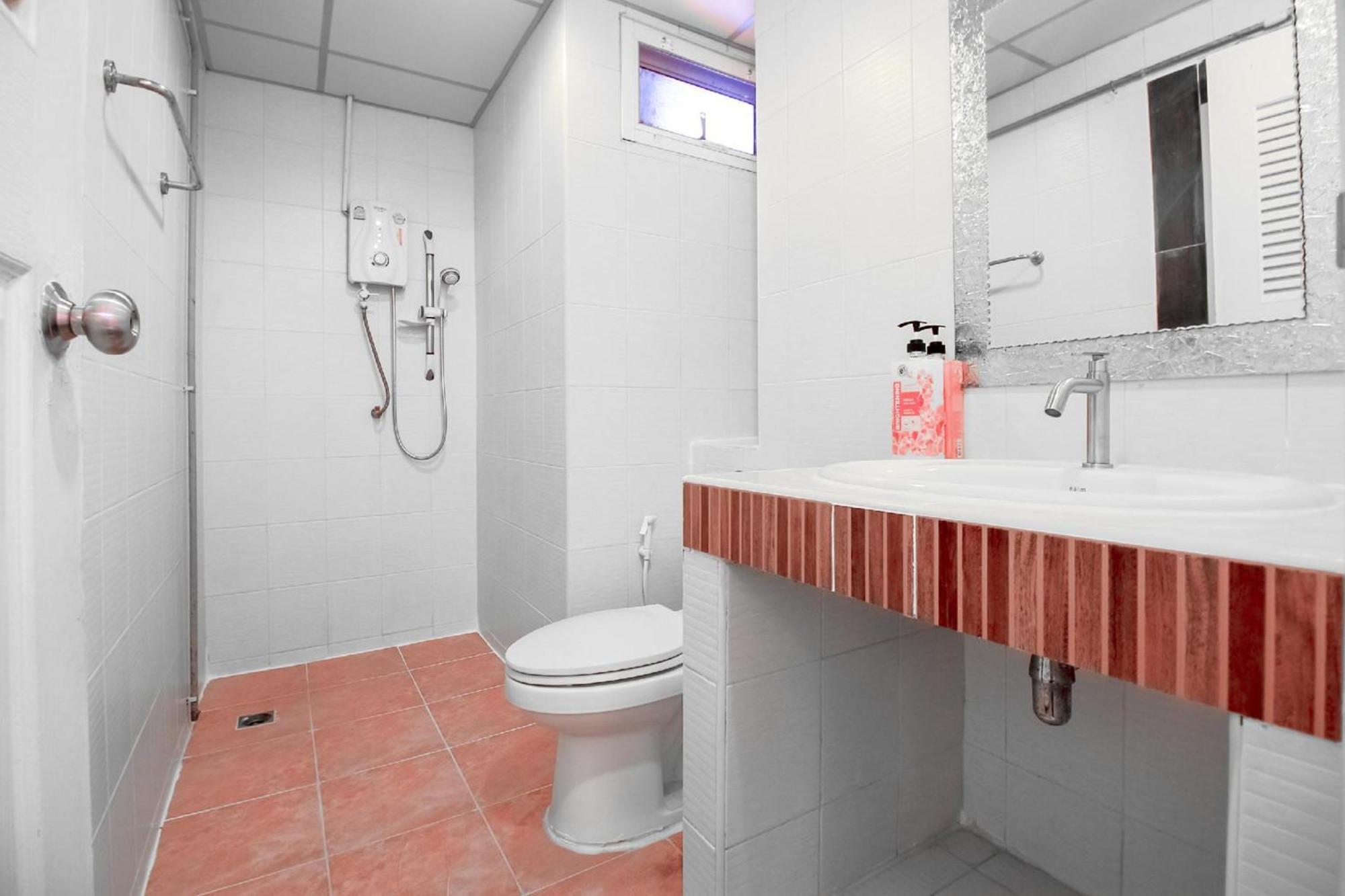 Capital O 411 Grandview Condo 15 Bangkok Luaran gambar